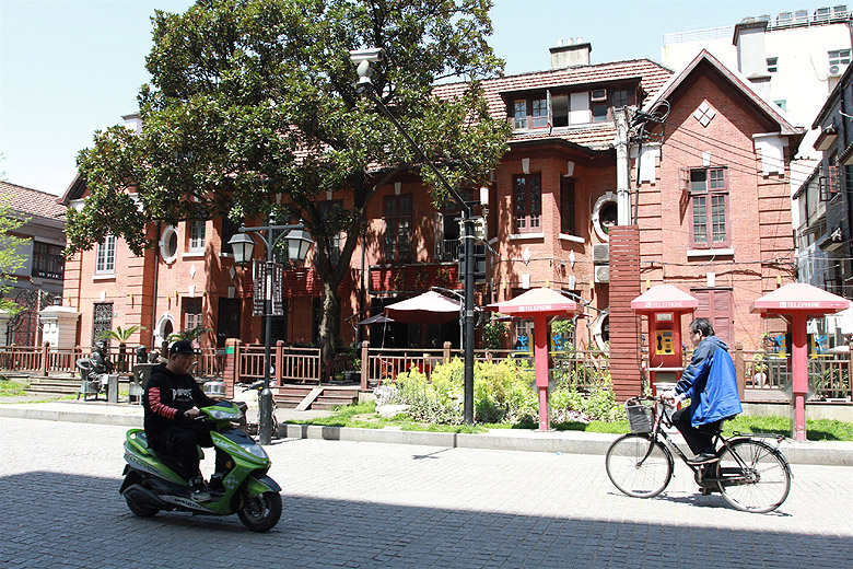 Шанхай, Хункоу, Около Церкви Хундэ (Shanghai, Hongkou, near Hongde Tang Church)