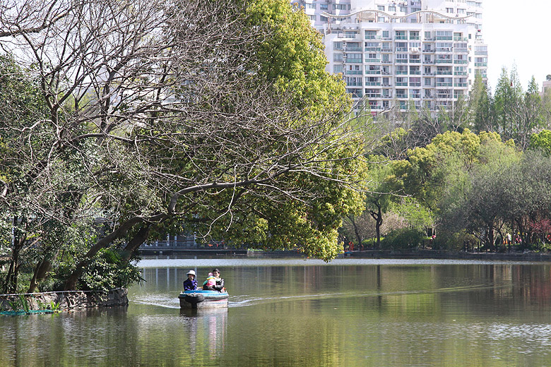 Шанхай, Хункоу, Парк Лу Синя (Shanghai, Hongkou, Lu Xun Park)