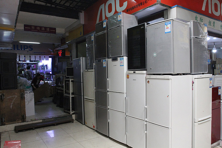 Шанхай, Хункоу, Рынок электроники Цюфу (Shanghai, Hongkou, Qiufu Electronic Appliance Market)