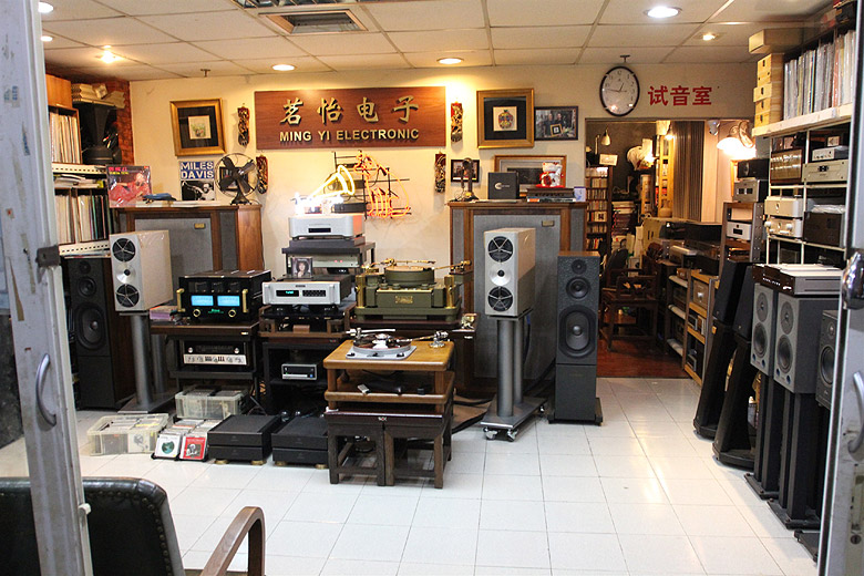 Шанхай, Хункоу, Рынок электроники Цюцзян (Shanghai, Hongkou, Shanghai Qiujiang Electronic Market)