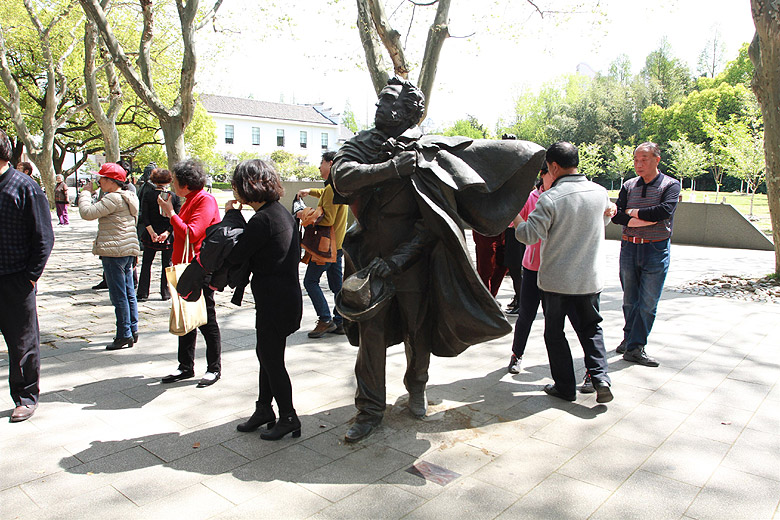 Шанхай, Хункоу, Парк Лу Синя (Shanghai, Hongkou, Lu Xun Park)
