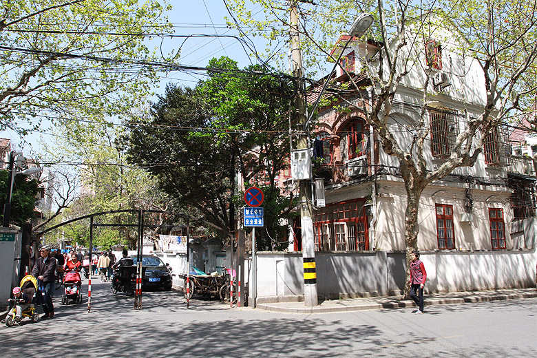 Шанхай, Хункоу, Улочки рядом с домом-музеем Лу Синя (Shanghai, Hongkou, Streets around Former Residence of Lu Xun)