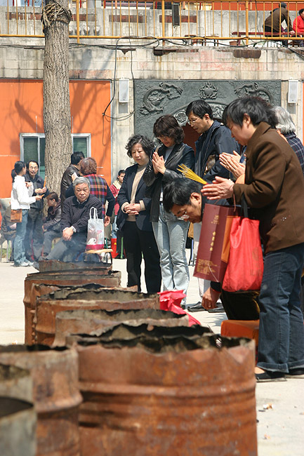 Шанхай, экскурсия Храм Цзинань, Храм Цзинань (Shanghai, Jing'an Temple Area, Jing'an Temple)