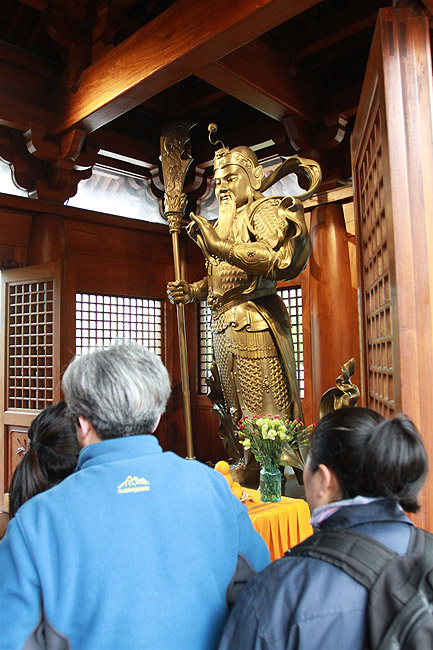 Шанхай, экскурсия Храм Цзинань, Храм Цзинань (Shanghai, Jing'an Temple Area, Jing'an Temple)