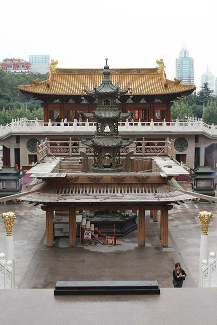 Шанхай, экскурсия Храм Цзинань, Храм Цзинань (Shanghai, Jing'an Temple Area, Jing'an Temple)