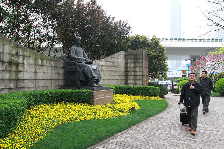 Шанхай, экскурсия Храм Цзинань, Парк Цзинань (Shanghai, Jing'an Temple Area, Jing'an Park)