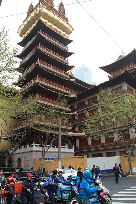 Шанхай, экскурсия Храм Цзинань, Jing'an Temple Plaza (Shanghai, Jing'an Temple Area, Jing'an Temple Plaza)