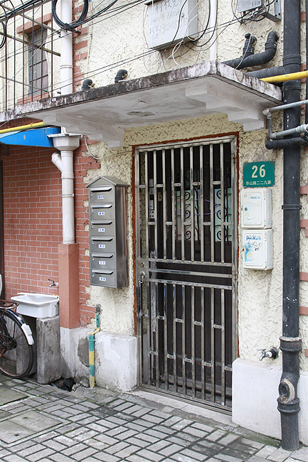 Шанхай, экскурсия Храм Цзинань, Хутун Дашэн (Shanghai, Jing'an Temple Area, Dasheng Hutong)