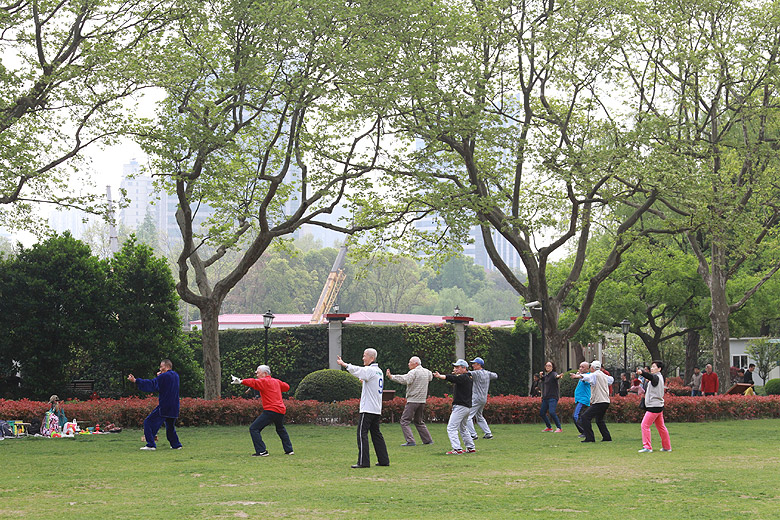 Шанхай, экскурсия Храм Цзинань, Парк Чжуншань (Shanghai, Jing'an Temple Area, Zhongshan Park)