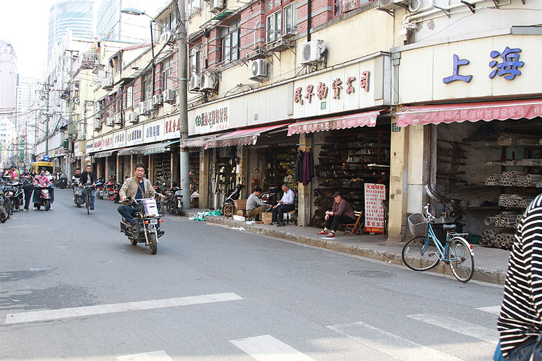 Шанхай, экскурсия Улица Наньцзин, улицы строительных материалов (Shanghai, Hardware Streets near Nanjing Road)