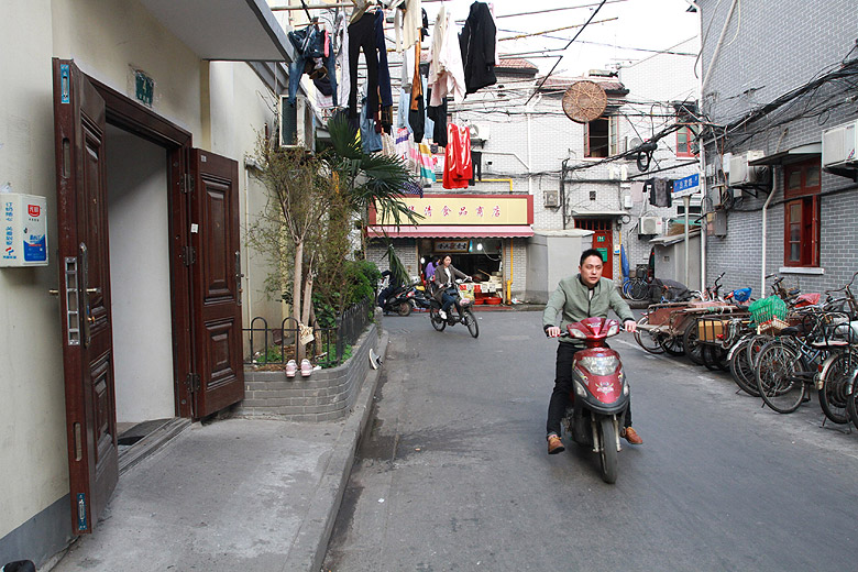 Шанхай, экскурсия Улица Наньцзин, Taiwan Road (Shanghai, Taiwan Road)