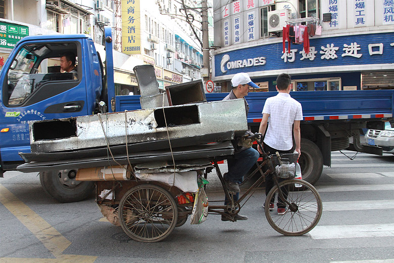 Шанхай, экскурсия Улица Наньцзин, Ningbo Road - все для ремонта (Shanghai, Ningbo Road - all for home repair and DIY)