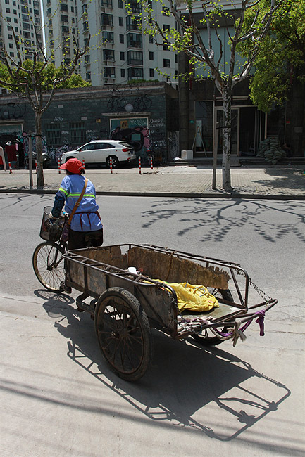 Шанхай, экскурсия Храм Нефритового Будды, Moganshan Road (Shanghai, Moganshan Road)