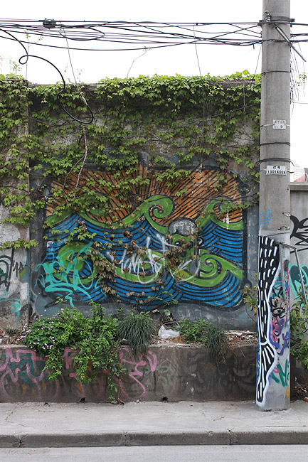 Шанхай, экскурсия Храм Нефритового Будды, Стена граффити вдоль Moganshan Road (Shanghai, Graffiti Wall)