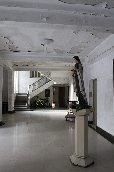 Шанхай, экскурсия Храм Нефритового Будды, Церковь Святой Терезы (Shanghai, Saint Teresa Church)