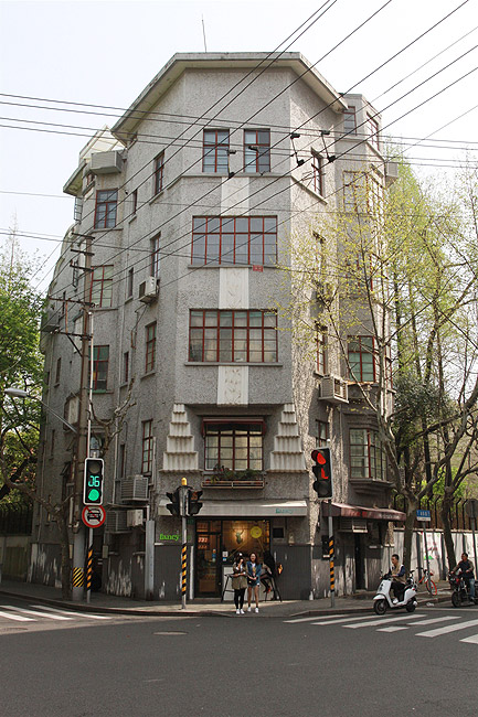 Шанхай, экскурсия Нормандия, Midget Apartments (Shanghai, Normandie Area, Midget Apartments)